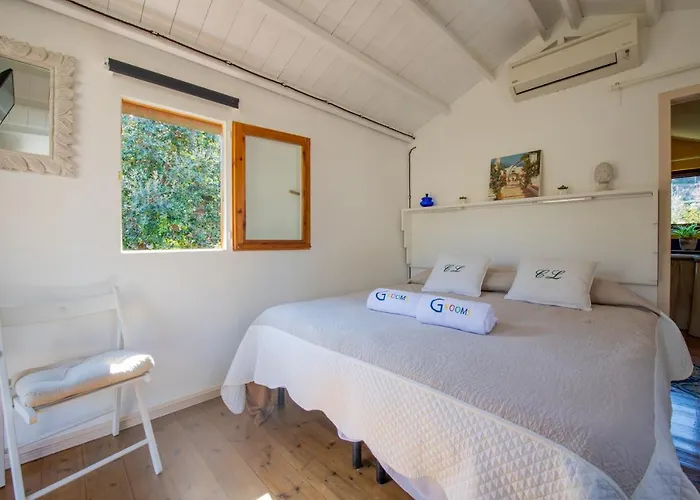 Lidia Bed & Breakfast 4*