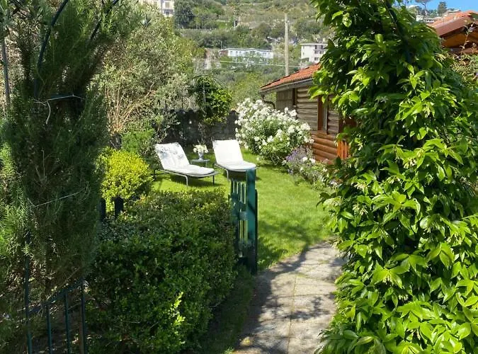 Lidia Bed & Breakfast 4*