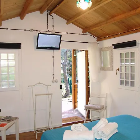 利迪娅木屋酒店 住宿加早餐酒店